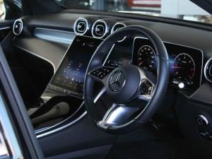 Mercedes-Benz GLC GLC300d 4Matic Avantgarde - Image 11