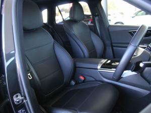 Mercedes-Benz GLC GLC300d 4Matic Avantgarde - Image 18