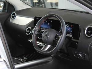 Mercedes-Benz GLA GLA200d Progressive - Image 10