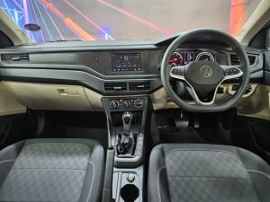 Volkswagen Polo sedan 1.6 auto - Image 8