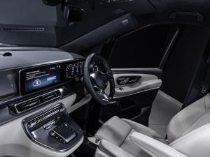 Mercedes-Benz V-Class V300d Exclusive - Image 13