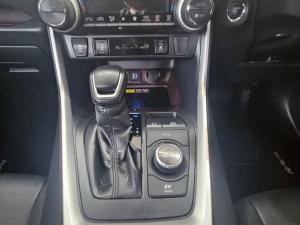 Toyota RAV4 2.5 Hybrid VX E-Four - Image 9