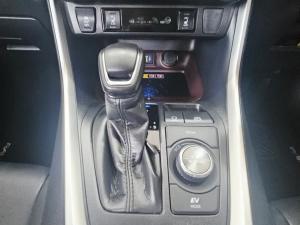 Toyota RAV4 2.5 Hybrid VX E-Four - Image 10
