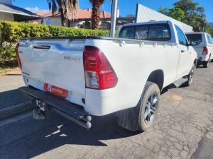 Toyota Hilux 2.4GD-6 single cab Raider manual - Image 2