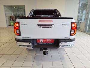 Toyota Hilux 2.8GD-6 double cab 4x4 Raider auto - Image 5
