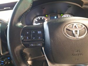 Toyota Hilux 2.8GD-6 double cab 4x4 Raider auto - Image 9