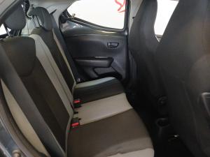 Toyota Aygo 1.0 X-Play - Image 15