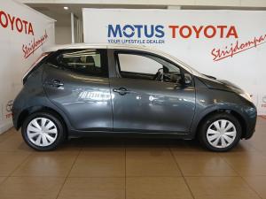 Toyota Aygo 1.0 X-Play - Image 3