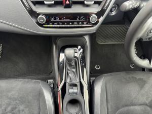 Toyota Corolla hatch 2.0 XR - Image 12