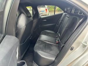 Toyota Corolla hatch 2.0 XR - Image 17
