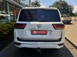 Toyota Landcruiser 300 V6 3.3D ZX - Image 5