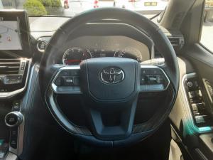 Toyota Landcruiser 300 V6 3.3D ZX - Image 8