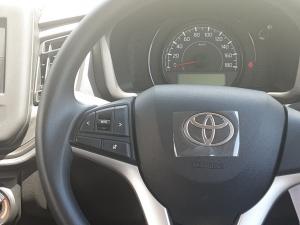 Toyota Vitz 1.0 - Image 9