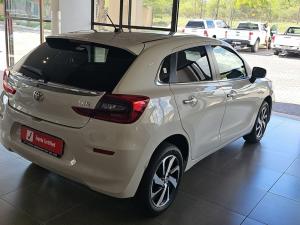 Toyota Starlet 1.5 XR automatic - Image 2