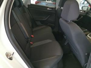 Volkswagen Polo hatch 1.0TSI Life auto - Image 11