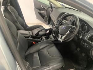 Volvo V40 T3 Elite - Image 10