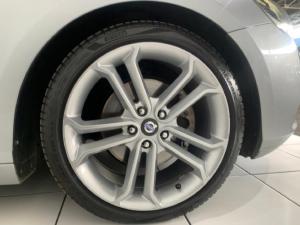 Volvo V40 T3 Elite - Image 13