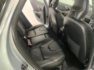 Volvo V40 T3 Elite - Image 9