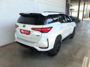 Toyota Fortuner 2.8GD-6 4x4 GR-Sport - Image 4
