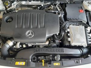 Mercedes-Benz CLA CLA220d Progressive - Image 10