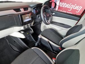 Renault Triber 1.0 Prestige - Image 17