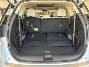 Mahindra XUV700 2.0T AX7 - Image 10