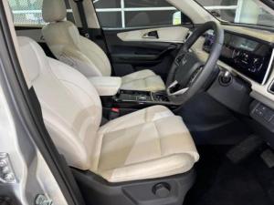 Mahindra XUV700 2.0T AX7 - Image 13