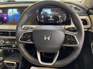 Mahindra XUV700 2.0T AX7 - Image 15