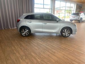 Toyota Starlet 1.5 XS auto - Image 9