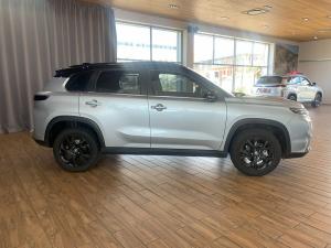 Toyota Urban Cruiser 1.5 XR manual - Image 3