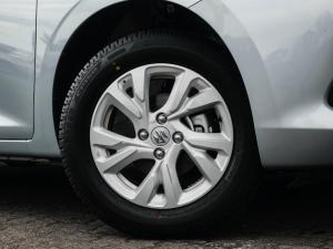 Suzuki Swift 1.2 GL+ manual - Image 11