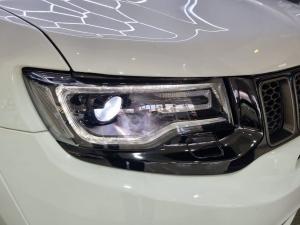 Jeep Grand Cherokee Trackhawk - Image 22