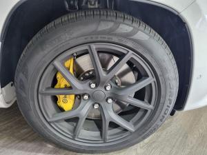 Jeep Grand Cherokee Trackhawk - Image 25