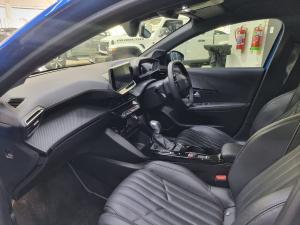 Peugeot 208 1.2T GT - Image 13