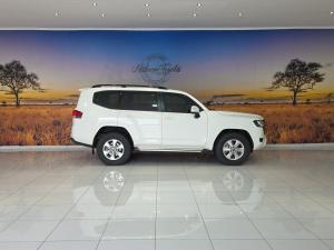 Toyota Land Cruiser 300 3.3D GX-R - Image 3