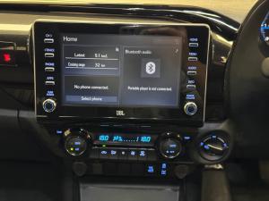 Toyota Hilux 2.8GD-6 double cab 4x4 Legend auto - Image 13