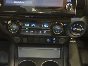 Toyota Hilux 2.8GD-6 double cab 4x4 Legend auto - Image 14