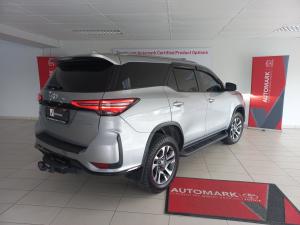 Toyota Fortuner 2.4GD-6 4x4 - Image 2