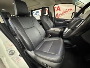 Toyota Quantum 2.8 LWB bus 6-seater VX Premium - Image 15