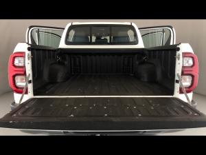 Toyota Hilux 2.8GD-6 double cab 4x4 Legend auto - Image 13