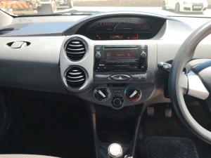 Toyota Etios hatch 1.5 Sport - Image 13
