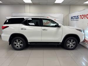 Toyota Fortuner 2.4GD-6 4x4 - Image 3