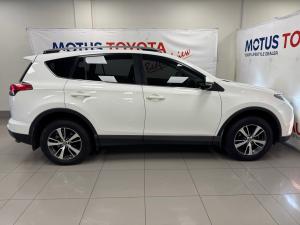 Toyota RAV4 2.0 GX auto - Image 3
