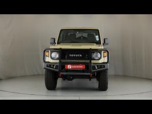 Toyota Land Cruiser 79 2.8GD-6 double cab - Image 4