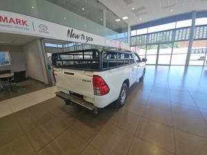 Toyota Hilux 2.0 VvtiP/U Single Cab - Image 2