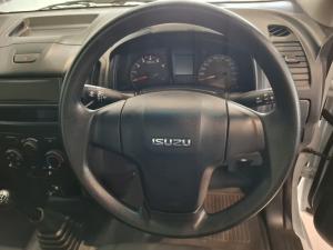 Isuzu D-MAX 250C Fleetside S/C - Image 8