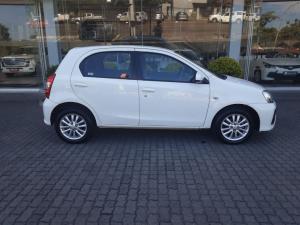 Toyota Etios 1.5 Xs/SPRINT 5-Door - Image 3