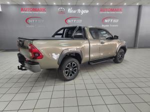Toyota Hilux 2.8 GD-6 RB Legend 4X4 automaticE/CAB - Image 2