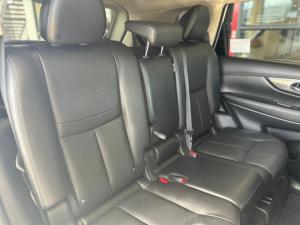 Nissan X Trail 2.5 Tekna 4X4 CVT 7S - Image 13
