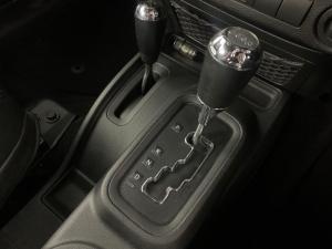 Jeep Wrangler Unltd Sahara 3.6L V6 automatic - Image 15